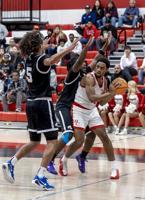Condors suffer back-to-back losses; BC hoops sweeps LA Valley, Renegades begin spring sports