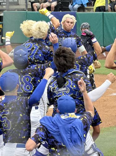 Boys baseball - Deakin Brinkley celebrates HR